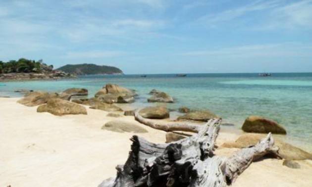 เกาะพะงัน แชมป์ค่าใช้จ่ายในการท่องเที่ยวถูกสุดในอาเซียน